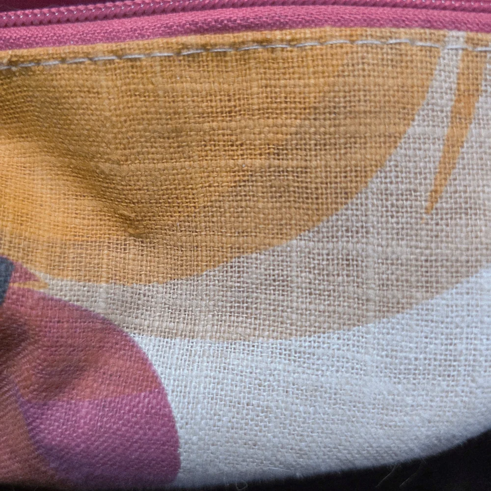 Colorful Women's Cosmetic Bag‎ with Pink Accents, NWOT